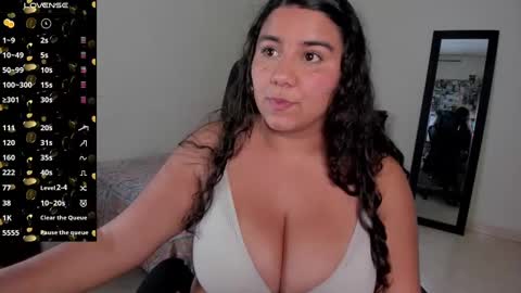   Mariam Castiblanco online show from 11, 2, 2025