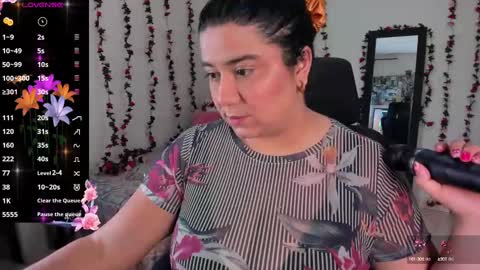   Mariam Castiblanco online show from 6, 3, 2025