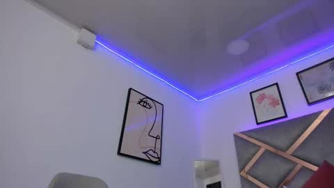 Snapshot of marian_pinzon chatting on 8, 3, 2025 Marian online show from 8, 3, 2025