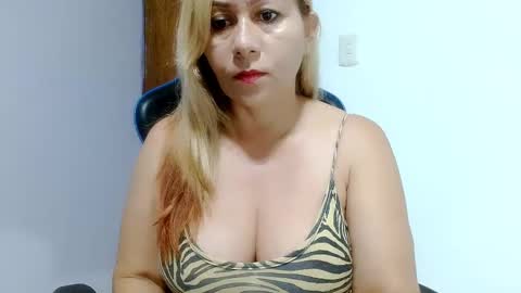 Snapshot of mariana995649 chatting on 11, 3, 2025 mariana995649 online show from 11, 3, 2025