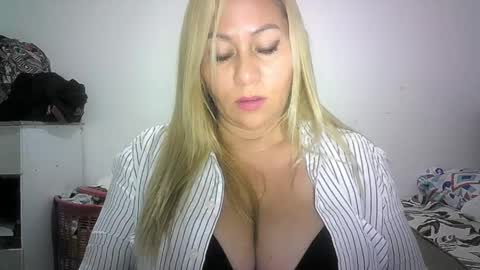 Snapshot of mariana995649 chatting on 7, 5, 2026 mariana995649 online show from 7, 5, 2026