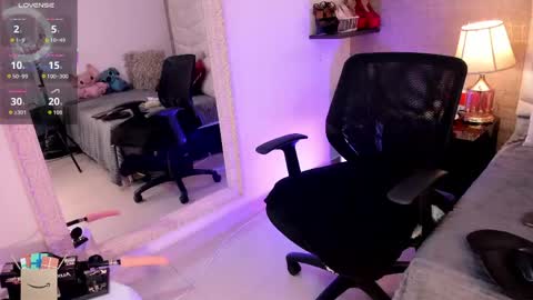 Snapshot of mariana_c chatting on 25, 4, 2026 Mar y online show from 25, 4, 2026