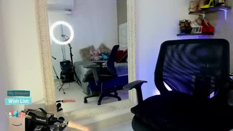 Snapshot of mariana_c chatting on 28, 4, 2026 Mar y online show from 28, 4, 2026