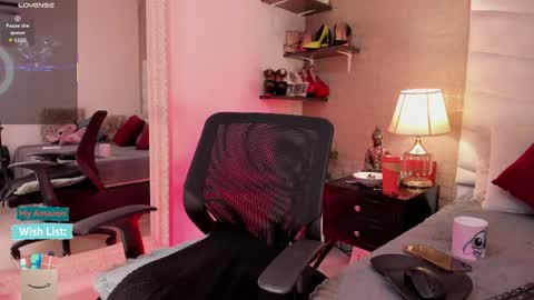 Snapshot of mariana_c chatting on 12, 5, 2026 Mar y online show from 12, 5, 2026