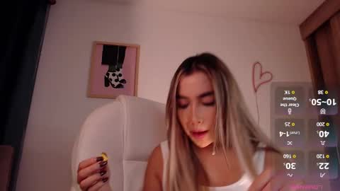 Mariana online show from 12, 3, 2025