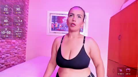 Snapshot of mariana_mauricio chatting on 10, 2, 2025 mariana mauricio online show from 10, 2, 2025