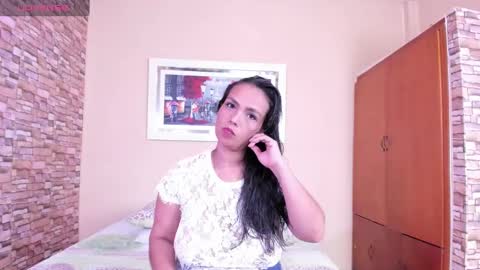 Snapshot of mariana_mauricio chatting on 10, 3, 2025 mariana mauricio online show from 10, 3, 2025