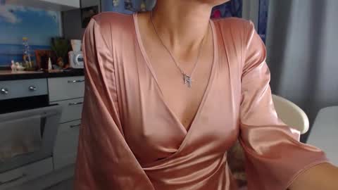 Snapshot of mariana_mur chatting on 7, 10, 2025 MarianaMur online show from 7, 10, 2025