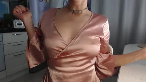 Snapshot of mariana_mur chatting on 10, 10, 2025 MarianaMur online show from 10, 10, 2025