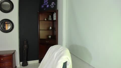    online show from 11, 12, 2024