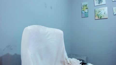    online show from 12, 10, 2025