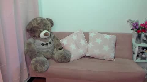 Mariana Lopez online show from 11, 3, 2025