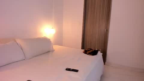 Snapshot of marianasynn_ chatting on 18, 7, 2026 online show from 18, 7, 2026