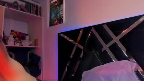 mariana williams online show from 9, 5, 2026