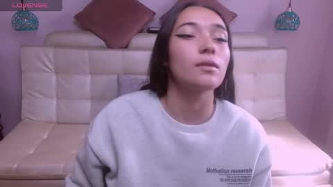 Snapshot of marianne_cam chatting on 24, 4, 2026 marianne_cam online show from 24, 4, 2026
