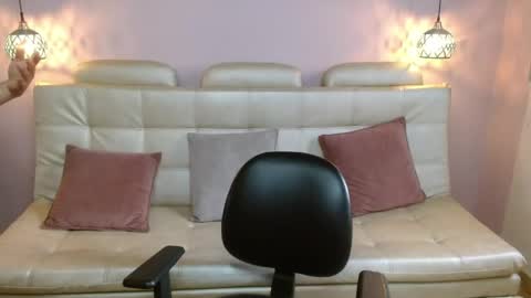 Snapshot of marianne_cam chatting on 19, 5, 2026 marianne_cam online show from 19, 5, 2026