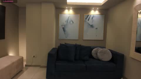 Marianne  online show from 11, 2, 2026