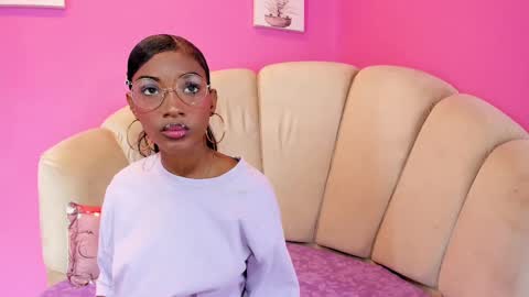 marianrosse online show from 10, 9, 2025