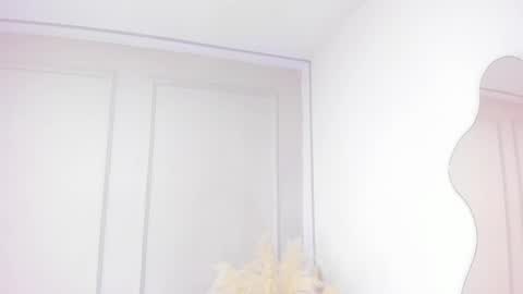 Maria Pettit online show from 22, 11, 2025