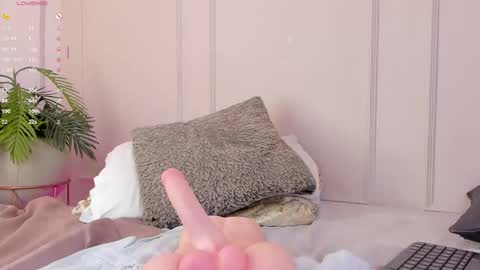 Maria Pettit online show from 5, 1, 2026