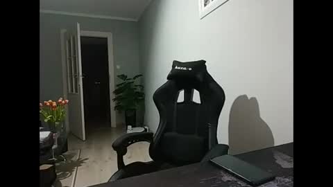 maribor5879 online show from 18, 2, 2025