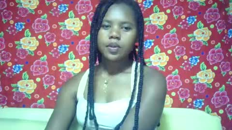 Snapshot of marie599194 chatting on 4, 7, 2026 marie599194 online show from 4, 7, 2026