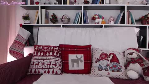 Snapshot of marie_antoinette62 chatting on 23, 12, 2024 Maria online show from 23, 12, 2024