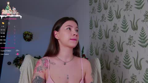 Snapshot of marie_diaze chatting on 7, 1, 2025 Marie LEAVE YOUR WITH ME online show from 7, 1, 2025