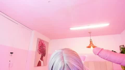 Marie online show from 4, 3, 2025