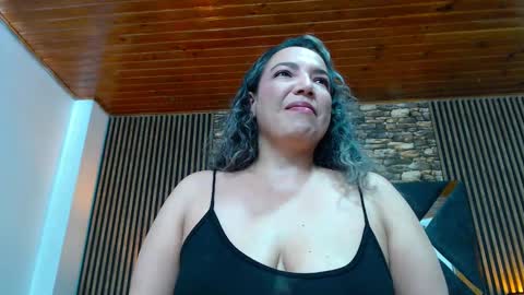 marie_hss online show from 2, 10, 2025