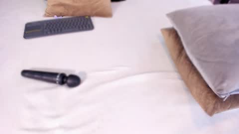 Snapshot of marie_miller_ chatting on 27, 2, 2025 M A R I E online show from 27, 2, 2025