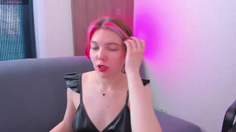 Snapshot of marie_reyess chatting on 3, 4, 2026 Marie 3 online show from 3, 4, 2026