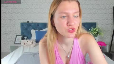 mariel_brown online show from 12, 12, 2024