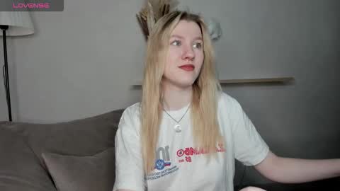 mariel_brown online show from 2, 12, 2025