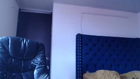 Mariie online show from 15, 2, 2025