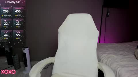 Snapshot of mariella__adams chatting on 9, 10, 2025 Maria online show from 9, 10, 2025