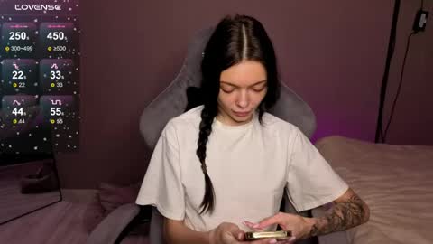 Snapshot of mariella__adams chatting on 29, 4, 2026 Maria online show from 29, 4, 2026