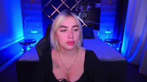Snapshot of mariellavv chatting on 4, 10, 2025 Mariella online show from 4, 10, 2025