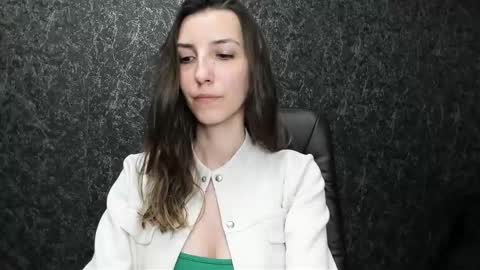 marielleanker online show from 15, 11, 2025