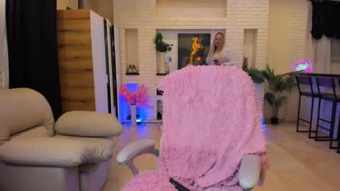 Snapshot of mariemlui chatting on 5, 5, 2026 mariemlui online show from 5, 5, 2026