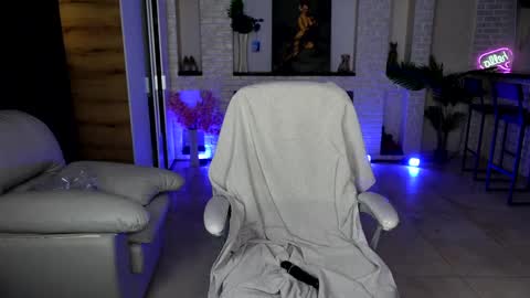 Snapshot of mariemlui chatting on 11, 5, 2026 mariemlui online show from 11, 5, 2026