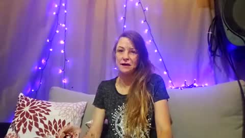 Snapshot of mariewaters chatting on 21, 6, 2026 Marie Ann Waters online show from 21, 6, 2026