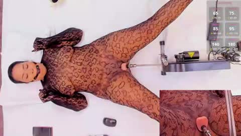 Snapshot of mariiaam_ chatting on 19, 6, 2026 mariiaam_ online show from 19, 6, 2026