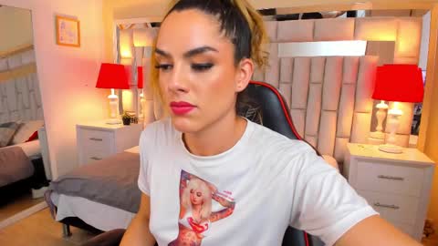 mariiahneedles online show from 21, 2, 2025