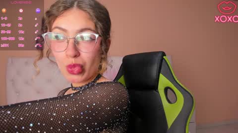 Snapshot of mariie_tayy chatting on 23, 1, 2025 mariie_tayy online show from 23, 1, 2025