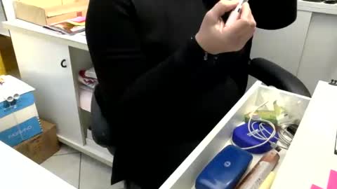 Mary... online show from 3, 2, 2025