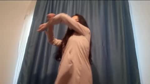 Snapshot of marilourybka chatting on 6, 8, 2026 Lia online show from 6, 8, 2026