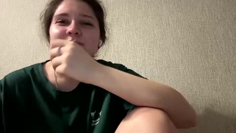 Emmie online show from 14, 4, 2026