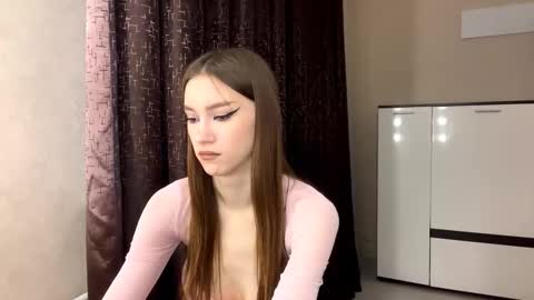 Snapshot of marilukaak chatting on 27, 11, 2025 Marilu wanna play Meow online show from 27, 11, 2025