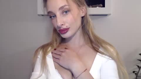 MarilynDevilish online show from 4, 1, 2025